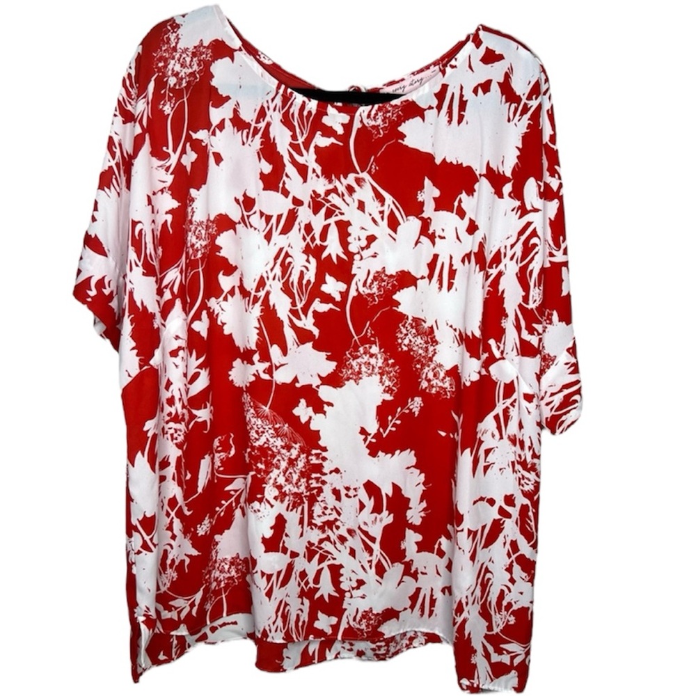 Penningtons Printed cuffed short sleeve Blouse red and white floral print sz 2XL